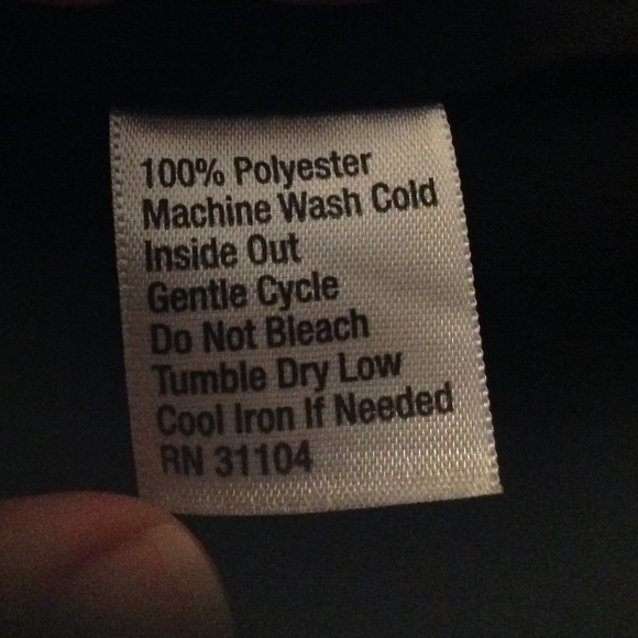 Semi-sheer sleeveless shirt - Picture 4 of 4